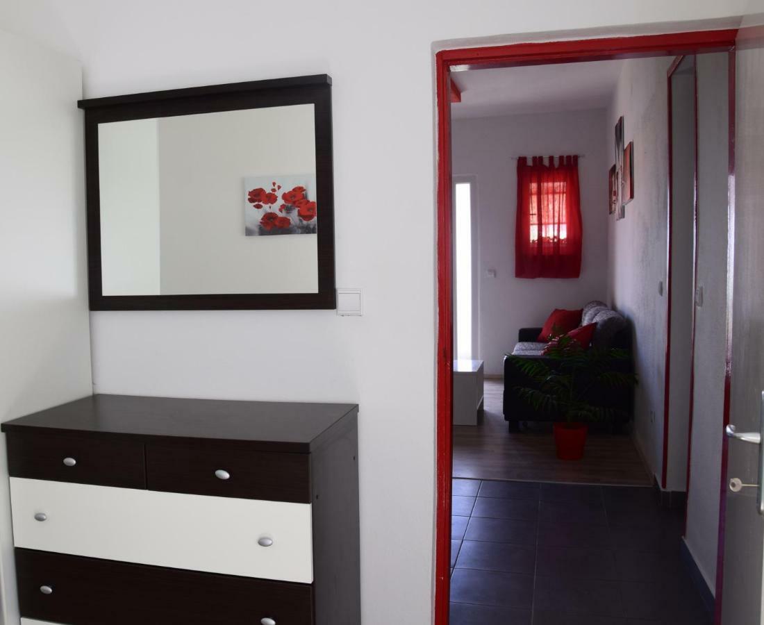 Apartman Ana Leilighet Sali Eksteriør bilde