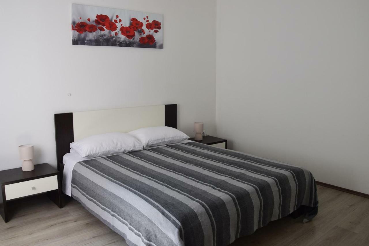 Apartman Ana Leilighet Sali Eksteriør bilde