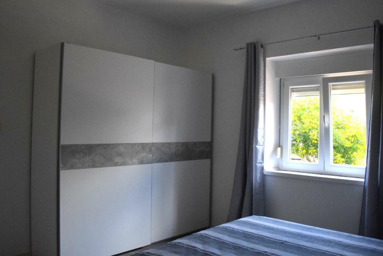 Apartman Ana Leilighet Sali Eksteriør bilde